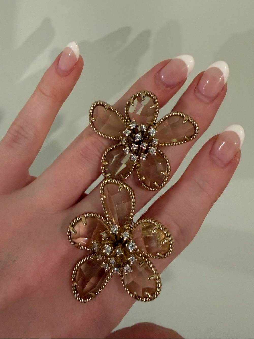 Lilly pulitzer crystal and gold flower stud earrings